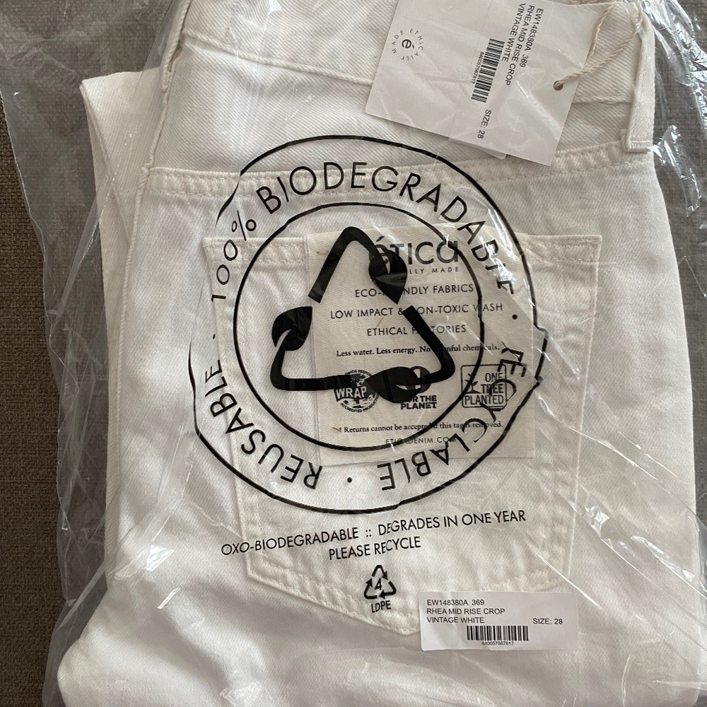 Etica white jeans mid rise crop NWT size 28